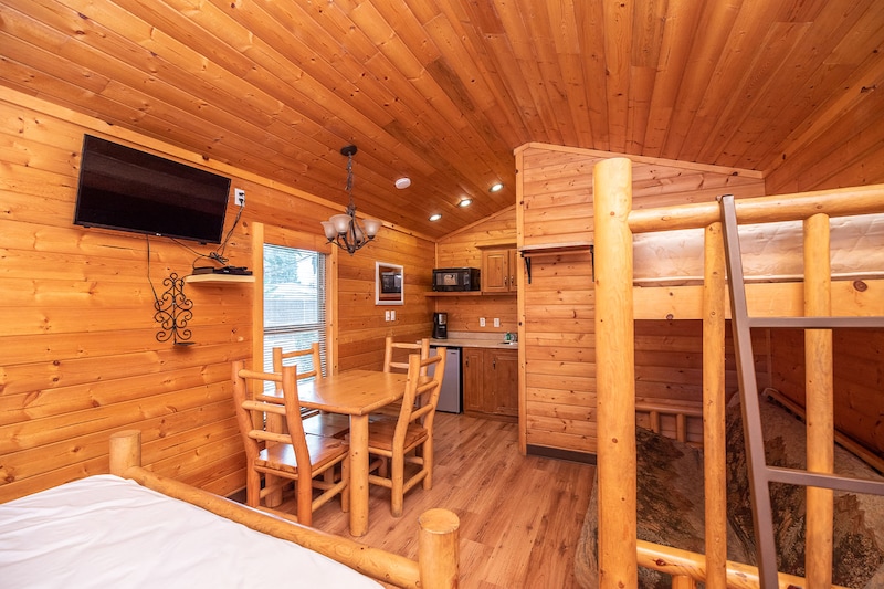 Lazy Bear Cabin-3